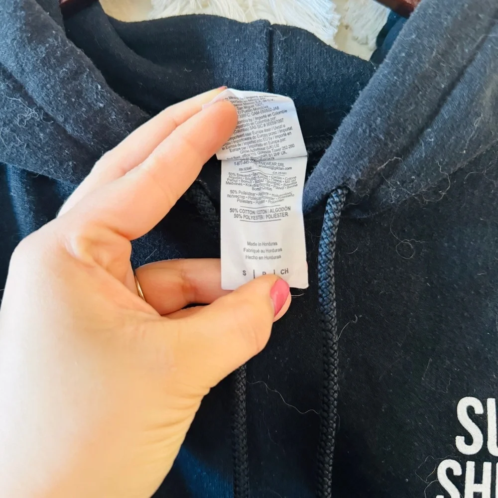 Alphalete | Summer Shedding Hoodie - Picture 4 of 5